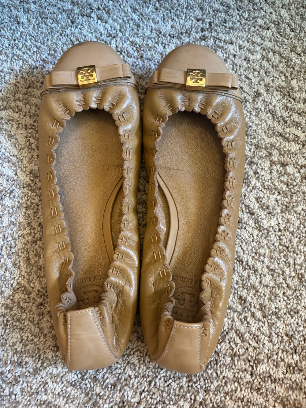 Tory Burch Nude Romy Scalloped Flats